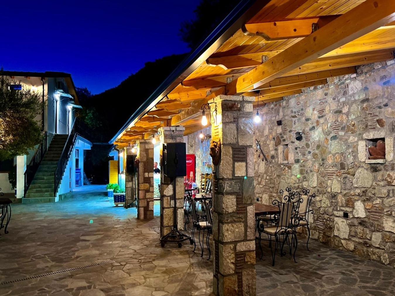 Hotel Panorama Piqeras Kültér fotó