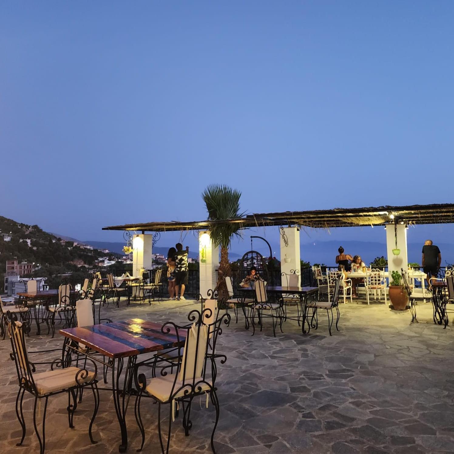 Hotel Panorama Piqeras Kültér fotó